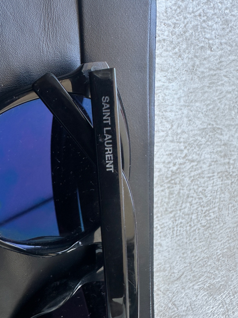 Saint Laurent Black Round Sunglasses - Picture 4 of 4